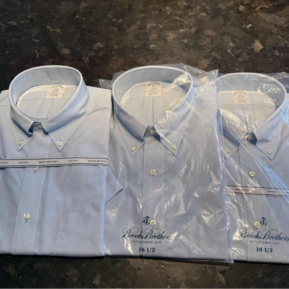 Brooks Brothers Men's Light Blue Dress Shirt